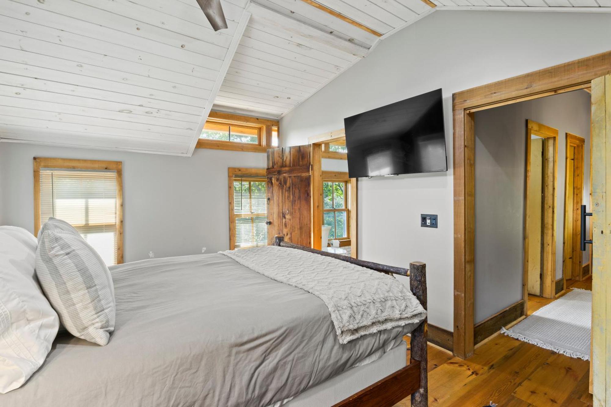 Cozy Two Bedroom Home On Canandaigua Lake Rushville ภายนอก รูปภาพ