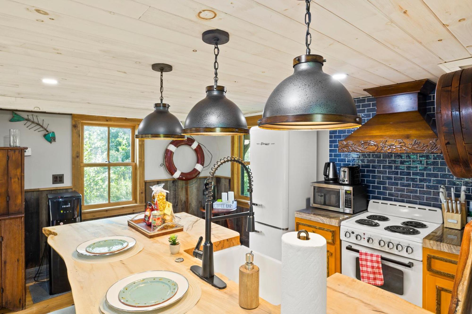 Cozy Two Bedroom Home On Canandaigua Lake Rushville ภายนอก รูปภาพ